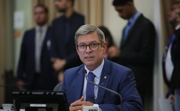 Projeto de Bebeto que assegura atendimento emergencial a agentes de segurança é aprovado