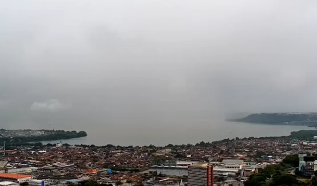 Alagoas fica sob estado de alerta para chuvas com riscos de alagamentos e deslizamentos