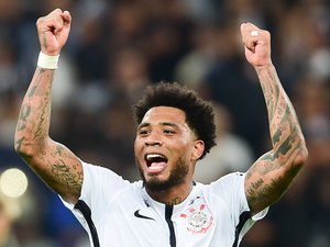 BRASILEIRÃO: Atlético-PR apronta no Rio e Corinthians começa contagem pelo título