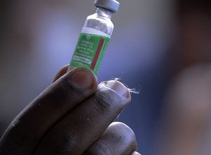 Primeiro lote de IFA para vacina Oxford/AstraZeneca deve chegar sábado (06)