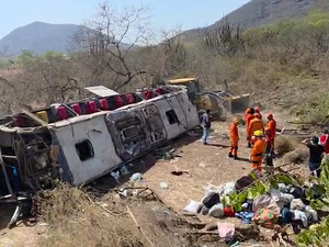Governador cancela agenda e concentra ações no atendimento às vítimas do acidente em Tapera