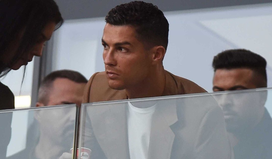 Cristiano Ronaldo diz que acusação de estupro nos EUA é 'fake news'