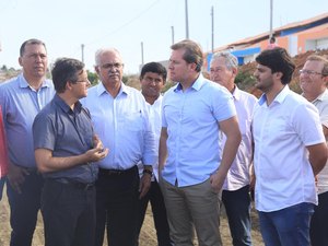 Marx Beltrão vistoria obra no Morro Santo e reafirma compromisso com Arapiraca