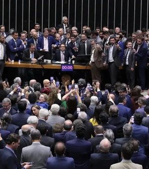 Como foram as mais de 30 horas de obstrução da direita no Congresso