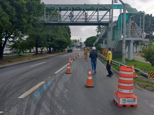 Prefeitura de Maceió interdita parte da Av. Durval de Góes Monteiro