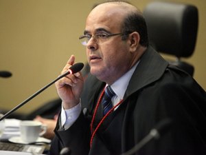 Quadrilha acusada em saidinhas de bancárias continuam presos