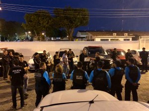 Polícia Civil deflagra operação contra tráfico de drogas em escolas