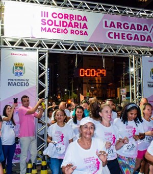 Maceió Rosa: mais de 600 atletas participam da III Corrida Solidária