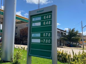Preço da gasolina comum em Maragogi supera valor médio de Maceió