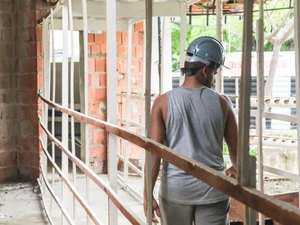 Ação deve alfabetizar trabalhadores da construção civil em Maceió a partir de julho