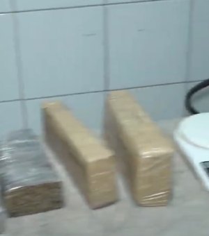 Polícia prende homem com quase 10kg de drogas, documento falso e balança de precisão