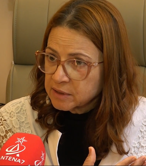 [Vídeo] Pneumologista desmistifica ideia de que cigarro eletrônico é inofensivo à saúde