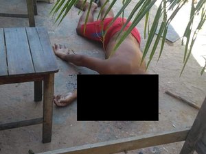Criminosos trocam tiros e homem é morto no conjunto Deda Paes