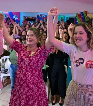 Chegada de Cibele Moura na campanha de Brito demonstra estratégia para trazer eleitorado feminino