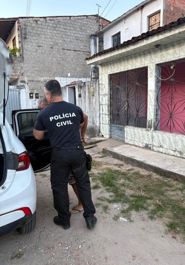 ﻿Foragido, padrasto que estuprava de enteada desde os oito anos no RN é preso em Maceió