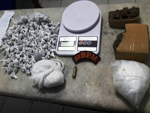 'Operação Captura' detém jovem com maconha, cocaína e balança de precisão
