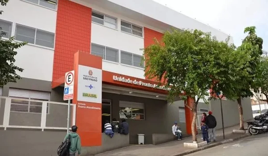 Homem é internado em SP após tentar operar o próprio nariz em casa