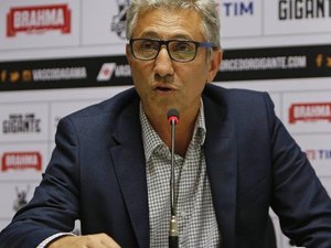 O Vasco pode perder pontos por escalar Clayton no Brasileirão?
