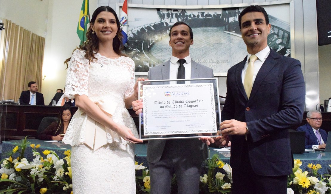 Marina Cândia recebe o título de Cidadã Honorária de Alagoas