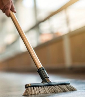 Homem é socorrido após não conseguir remover cabo de vassoura do ânus em Arapiraca