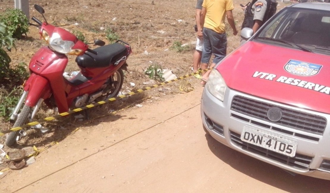 Moto tomada em assalto em Junqueiro é encontrada em Arapiraca