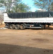 Homens são presos em Pernambuco por caminhão e carga roubados em Alagoas