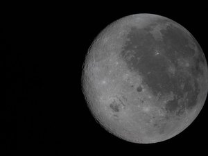 Nasa divulga primeiras imagens de lado oculto da lua