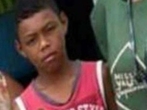 Garoto de 12 anos é assassinado com golpe de faca por causa de R$ 1