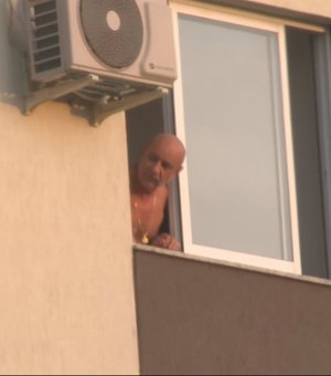 Veja imagens de Fabrício Queiroz em prisão domiciliar no Rio de Janeiro