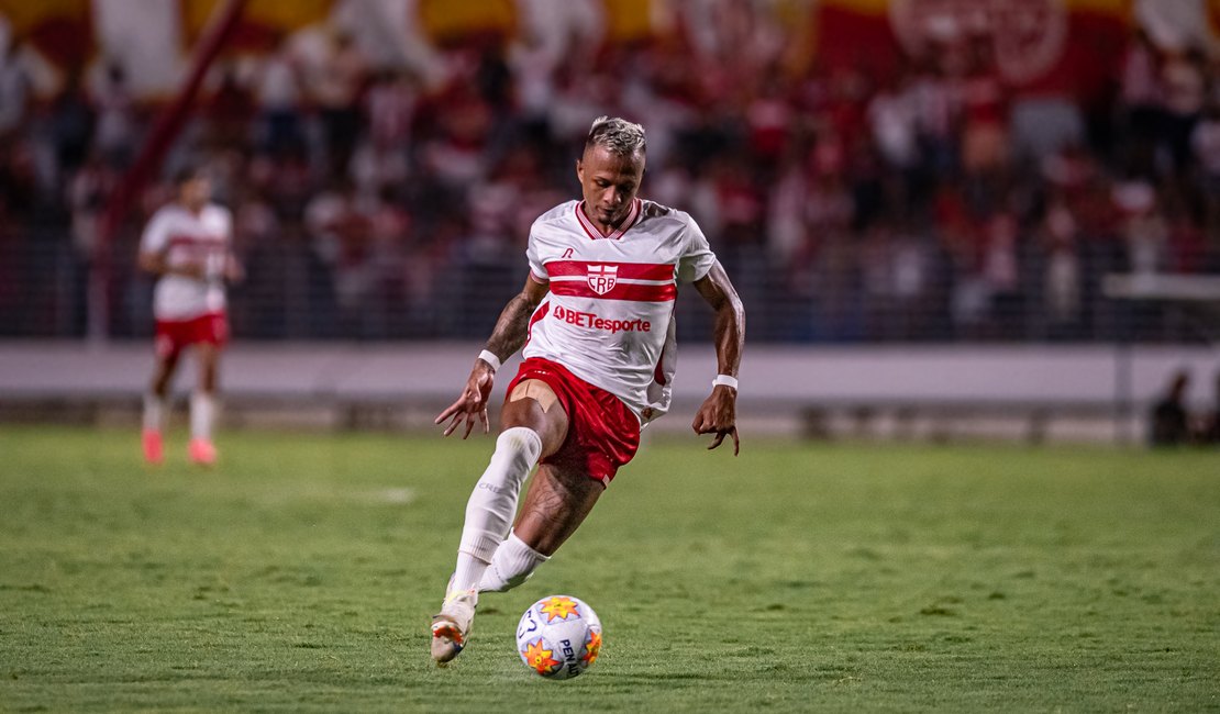 CRB negocia atacante Léo Pereira com o CSKA Sofia, da Bulgária
