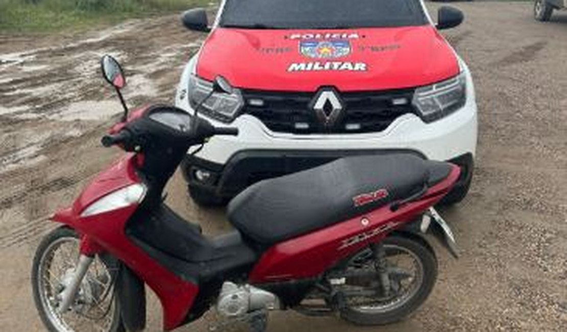 Policiais do 9º BPM recuperam moto de vítima de assalto em Delmiro Gouveia