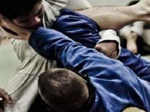 Ladrões são imobilizados por lutadores de Jiu-Jitsu no Sertão 