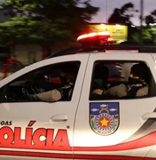 PM prende homem com mandado de prisão por homicídio em Maceió