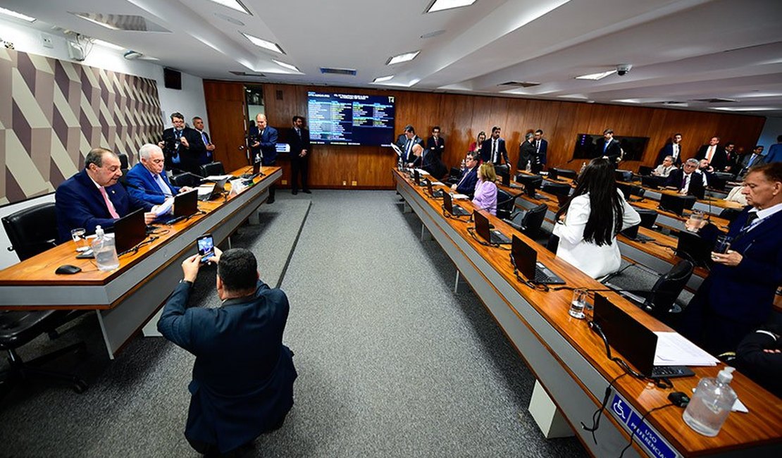 Indicações para o STJ são lidas na CCJ; sabatinas serão na semana que vem