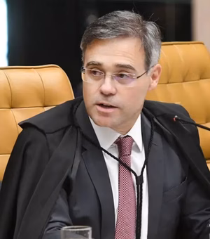 Avião que levaria André Mendonça ao RJ tem falha mecânica e é impedido de voar