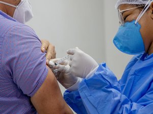 Maceió adere ao consórcio público para compra de vacinas contra a Covid-19