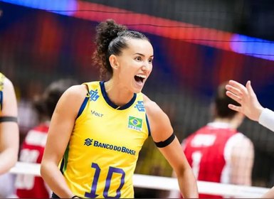 Gabi Guimarães é eleita a 2ª melhor jogadora do mundo em 2025