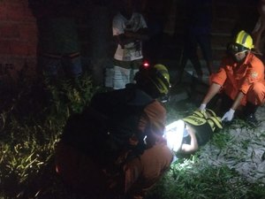 Muro desaba em cima de criança de sete anos em Maragogi