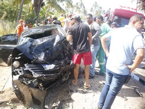 [Vídeo] Motorista cochila ao volante e provoca grave colisão na AL-101 Norte