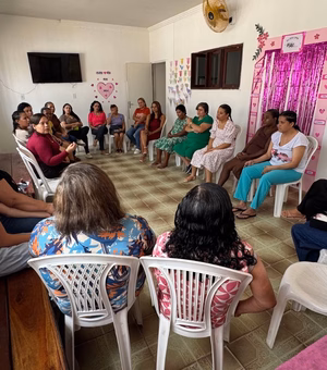 CAPS de Penedo celebra Dia das Mães com acolhimento, autoestima e cuidados para usuárias do serviço