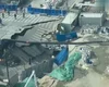 Cratera gigante “engole” parte de avenida em Xangai, na China