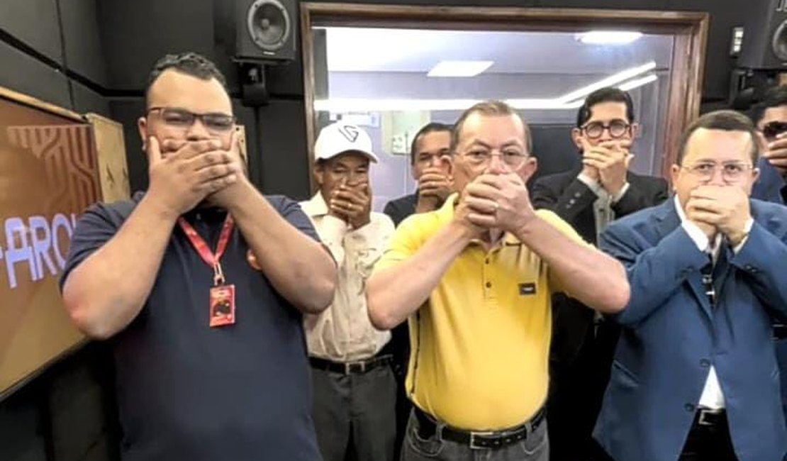 Pastores fazem protesto simbólico em apoio à Rádio Farol após decisão do TRE-AL