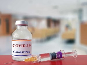 OMS fala pela 1º vez em possibilidade de vacina para este ano