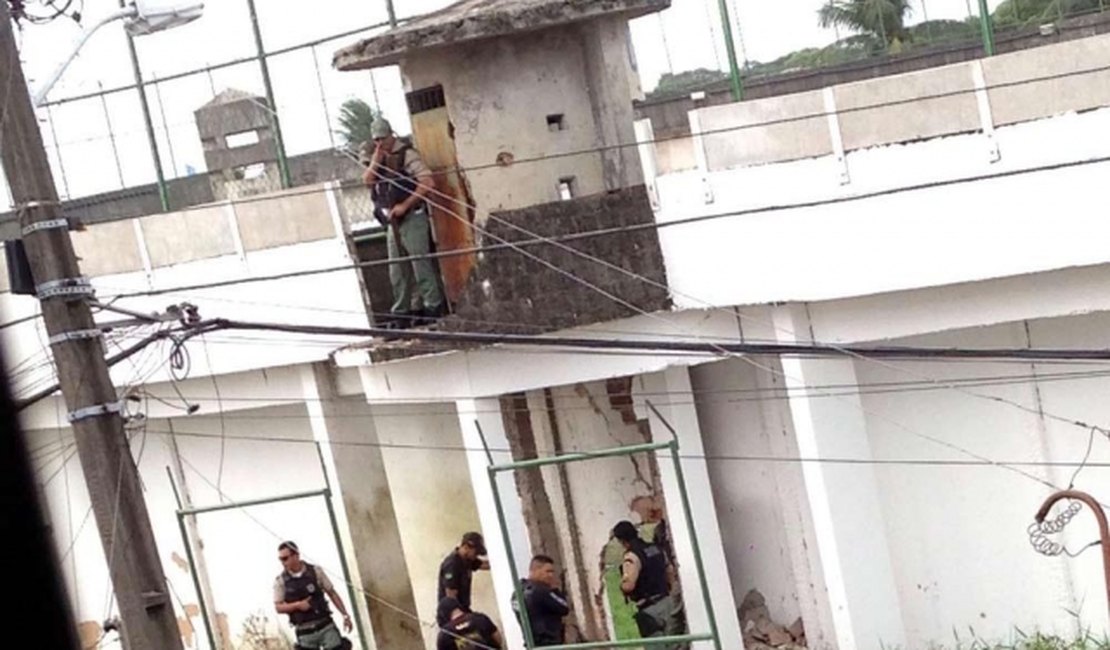 Fuga em massa de bandidos em presídio pernambucano