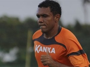 Ex-CRB é apresentado no Vitória e vive expectativa da estreia