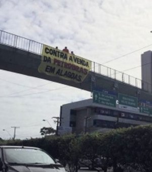 Petroleiros fazem ato contra “privatização” da Petrobras em Alagoas