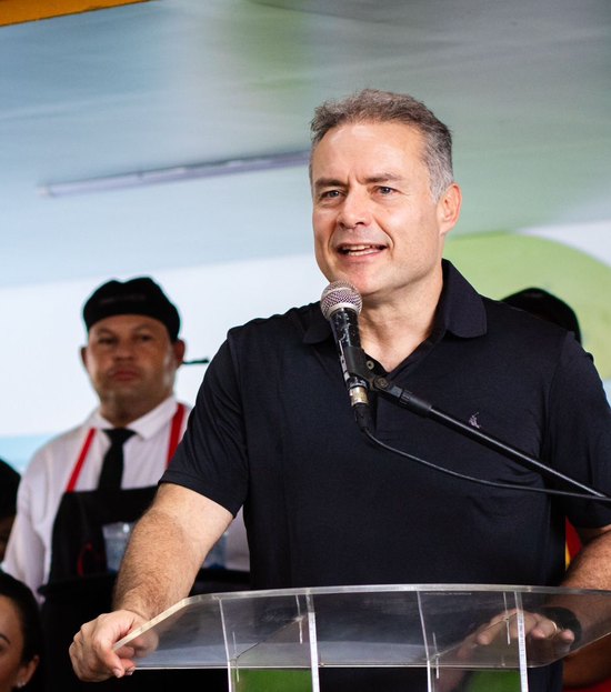 Renan Filho intensifica agenda, reúne milhares de aliados e testa força política em Alagoas