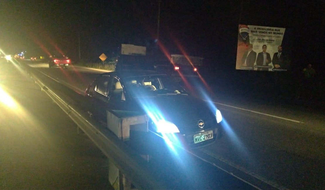 Colisão entre caminhão e carro é registrada em Marechal Deodoro