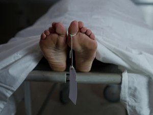 Dado como morto, idoso é encontrado vivo em freezer de funerária