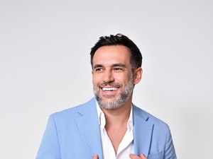 Colorista, Artista e Empreendedor: Leandro Figueiredo o profissional que transformou a cor em marca de autoridade